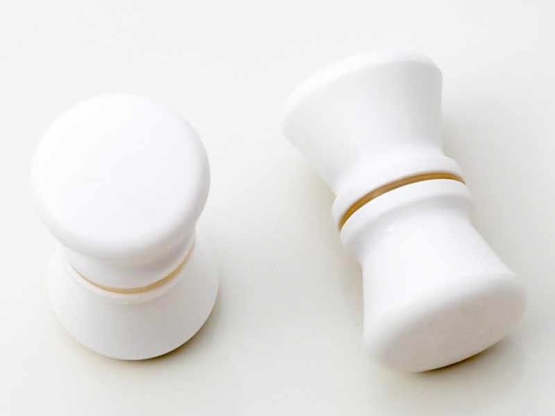 1E kylpyhuoneen lasioven pieni vetokahva 1E kylpyhuoneen lasioven pieni vetokahva